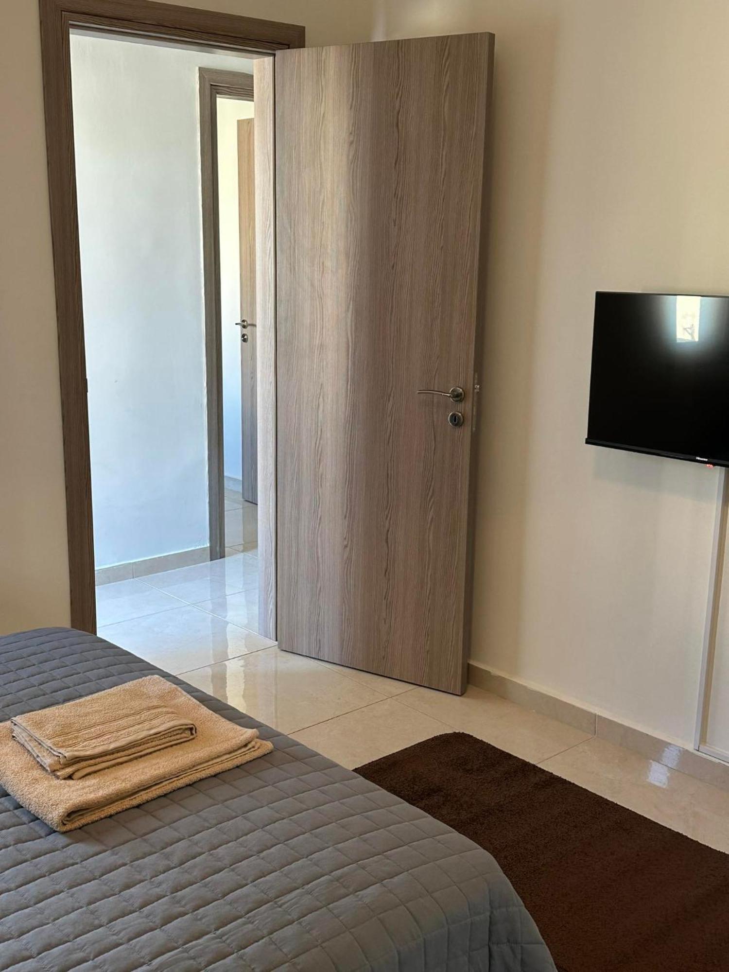 Chariandry Residence, Limassol City Centre Extérieur photo